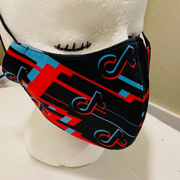 💁🏻‍♀️💋Tik Tok mask /3 mask - Picture 3 of 3